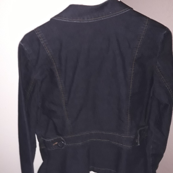 Coat - Picture 2 of 3